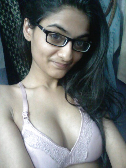 Petite Indian Girl Back With Another Camshow