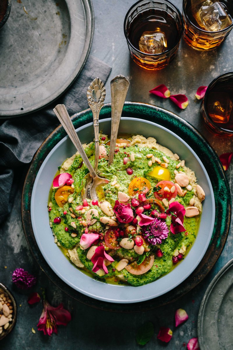 GetSetWest's tweet photo. Why does Bristol have such an important bustling food business scene?😊Interesting article that shows why Bristol has long enjoyed a reputation as having one of the best food scenes in the UK. https://t.co/5oUi95QsZL
#GetSetforGrowth #Bristol #Food https://t.co/ivsya46fV8
