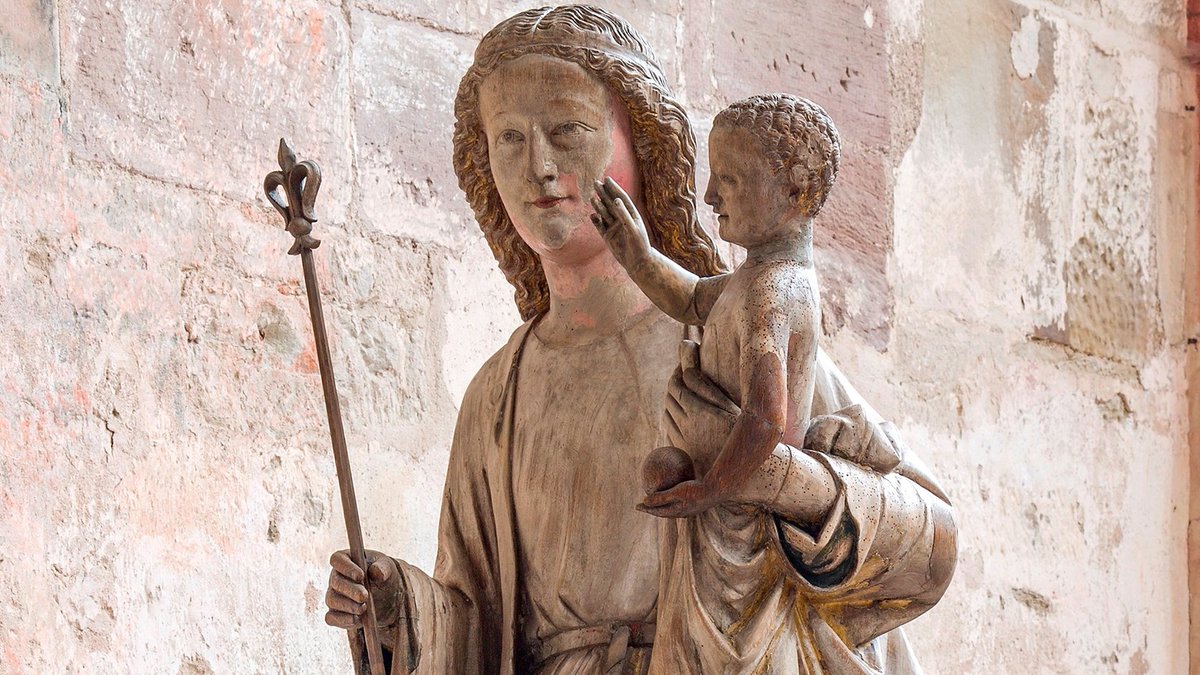 Sonst nicht zugängliche Bereiche der Maulbronner Klosteranlage entdecken oder lieber den Spuren der mittelalterlichen Kunstschätze folgen? Am Sonntag können Sie ihre Neugierde bei einer der beiden, parallel stattfindenden Sonderführungen stillen! schloesser-und-gaerten.de/presse/pressem…