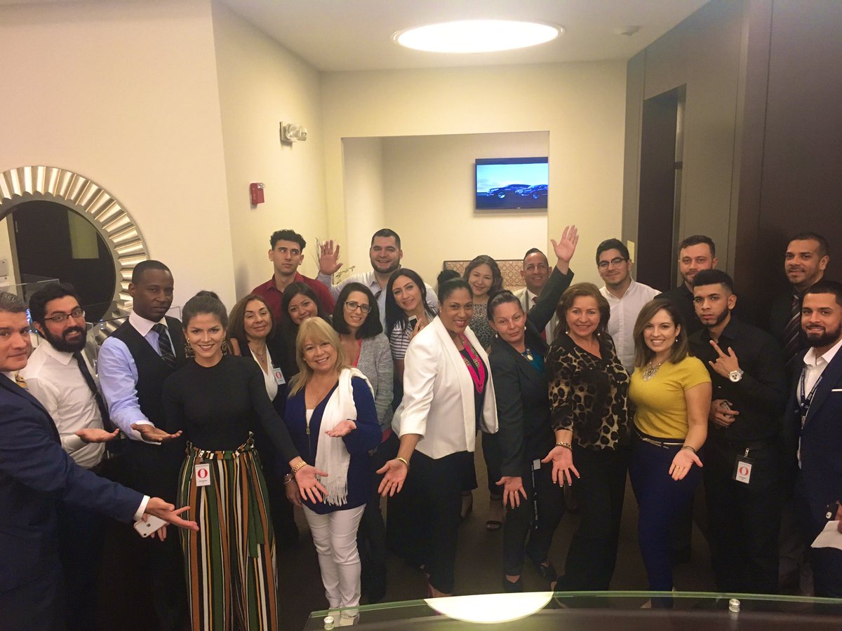 #MotivationalMonday!! Look at this beautiful class of sales pros starting their careers with Diamond! #MoneyMakingMonday #TeamDBR #MysticMondays #Diamondcareers <a href="/marvicher1123/">Mario  Hernandez</a>  <a href="/AbdelaJason/">Jason Abdela 🇺🇸</a> <a href="/ChristKentDR/">Chris LeBlanc</a> <a href="/AlexandreVieg11/">Alexandre Viegas</a> <a href="/JeffPru93184092/">Jeff Pruitt</a> <a href="/kyleraid/">Kyle Moschner</a> <a href="/TheTNPatrick/">Patrick Harrell</a> <a href="/Joann6179/">Joann Febus</a>