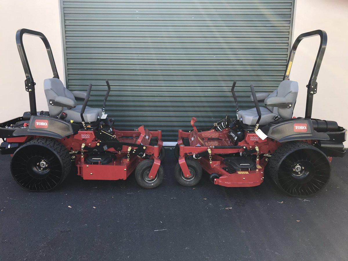 QualityPowerTB's tweet photo. How do you increase efficiency? Switch to Toro & buy twins w/Tweels! @TheToroCompany @wescoturf @GoTeamKnight #Toro74906 #Tweels #ToroTwins #SaveTime https://t.co/LdiTAAzJGB