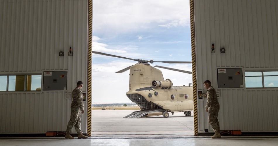 GoArmyDFW's tweet image. Change up your Monday scenery. Learn more about Aviation careers in the Army and the Army Reserves today. Start your career in as little as 15 weeks. 

Contact the Ridgmar team today. 

#GoArmy #InOurBoots #Reserves #Army #Texas #DFW #FortWorth #Aviation #Helicopter #Flight