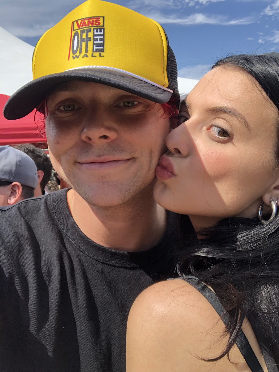 Ashton5SOS's tweet image. Thanks for having us @VansWarpedTour for the 25th &amp;amp; final warped tour.