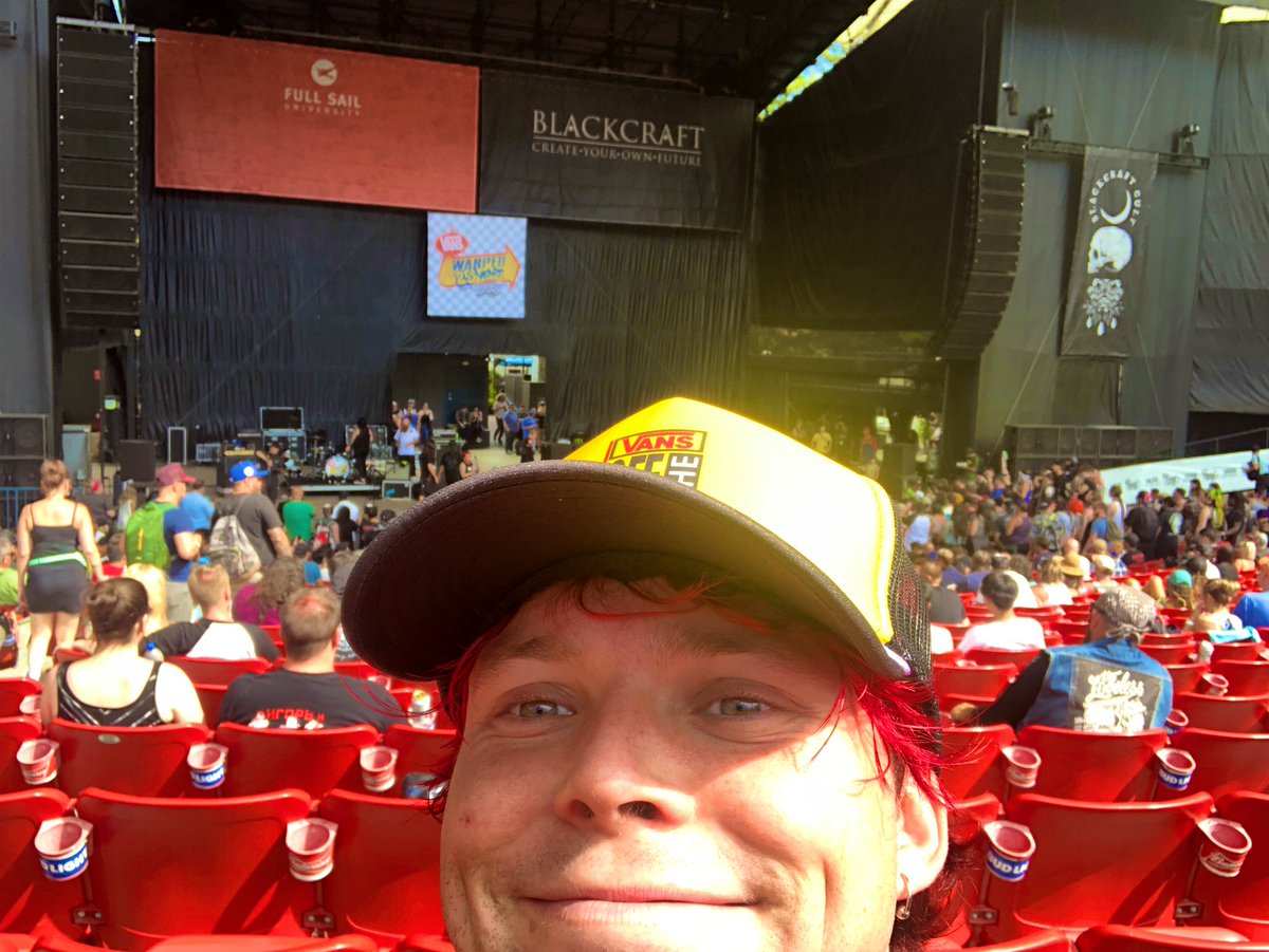 Ashton5SOS's tweet image. Thanks for having us @VansWarpedTour for the 25th &amp;amp; final warped tour.