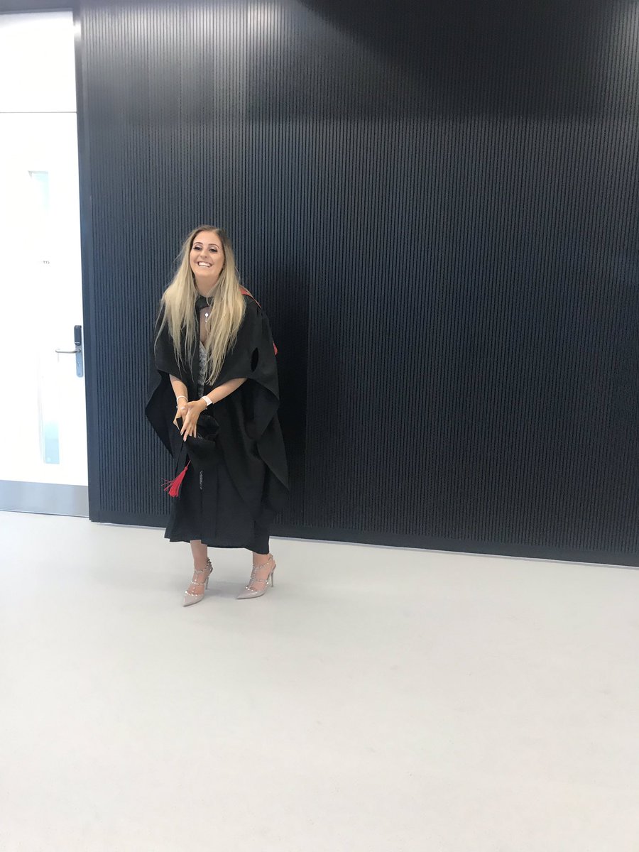 abi_farquharson's tweet photo. Officially a graduate in Paramedic Practice! All the hard work over the past few years has paid off! A few photos from the best day 👩🏼‍🎓🚑 #graduate #paramedic #uclan https://t.co/ceGHikobuY