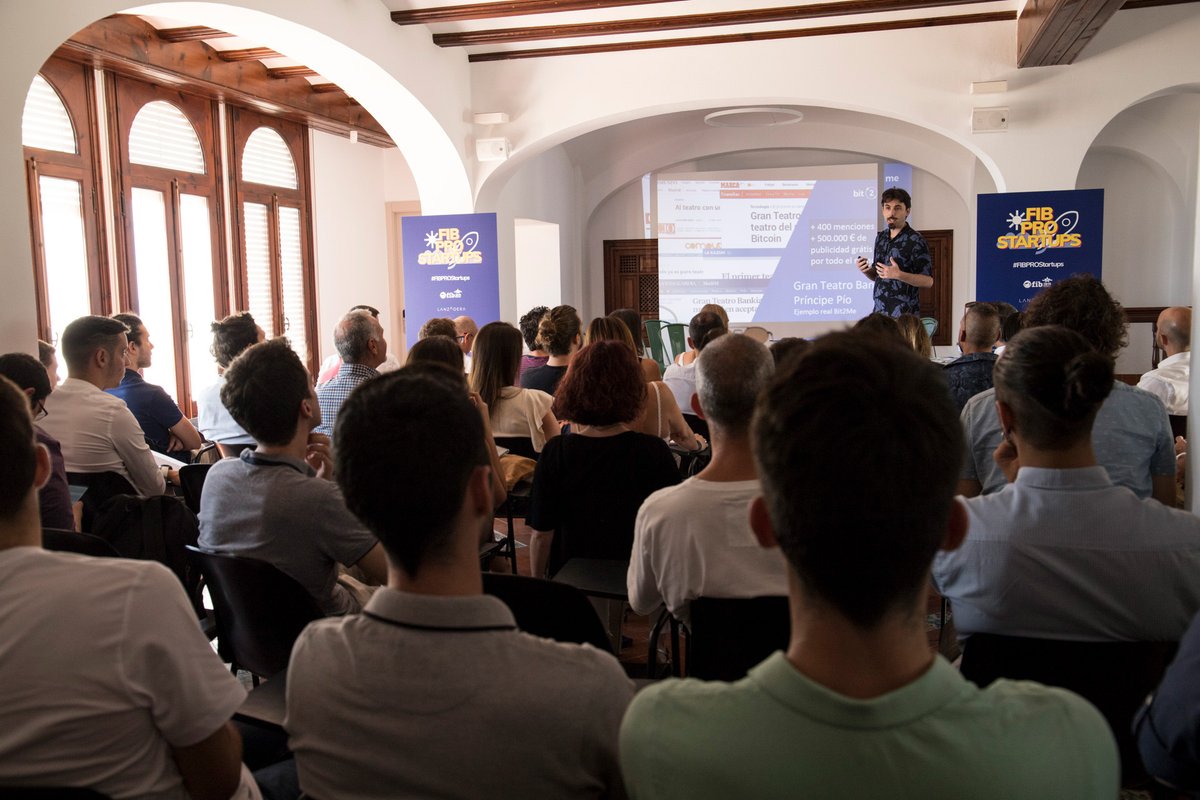 tikebit's tweet photo. El pasado Jueves, nuestro CEO Leif Ferreira, explicó en el FIB cómo la tecnología blockchain puede redefinir varias áreas de la producción d un festival de música.
#FibProStartups fue organizado x @fiberfib en colaboración con @lanzaderaes y @CEEICastellon
Gracias por invitarnos https://t.co/JnawF7TYfN