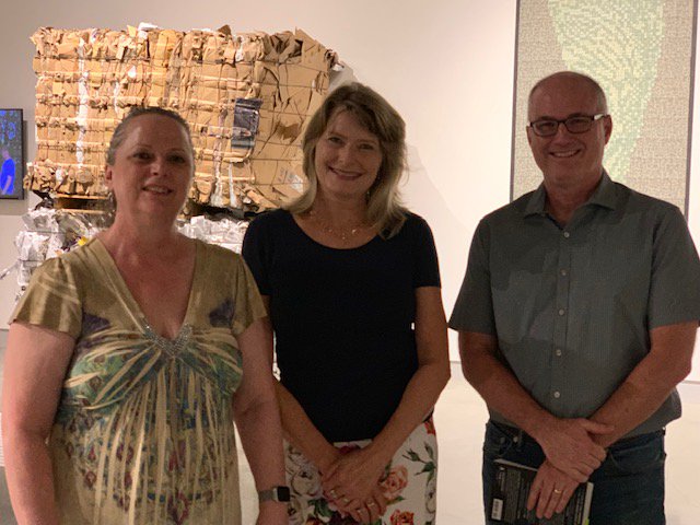 Thank you to all who came out and supported the PASSAGES series with Jennifer Egan! It was an amazing opportunity to interact with this Pulitzer Prize-winning author. Here she is with two of our English department Professors.
#ManhattanBeach
#bookreading
#pulitzerprize