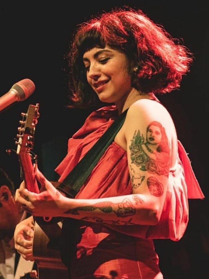 Web_ULSA's tweet photo. @monlaferte Saludos hermosa un beso hasta París Francia 😘💕💖💙🤗 https://t.co/wV3OQBK59R