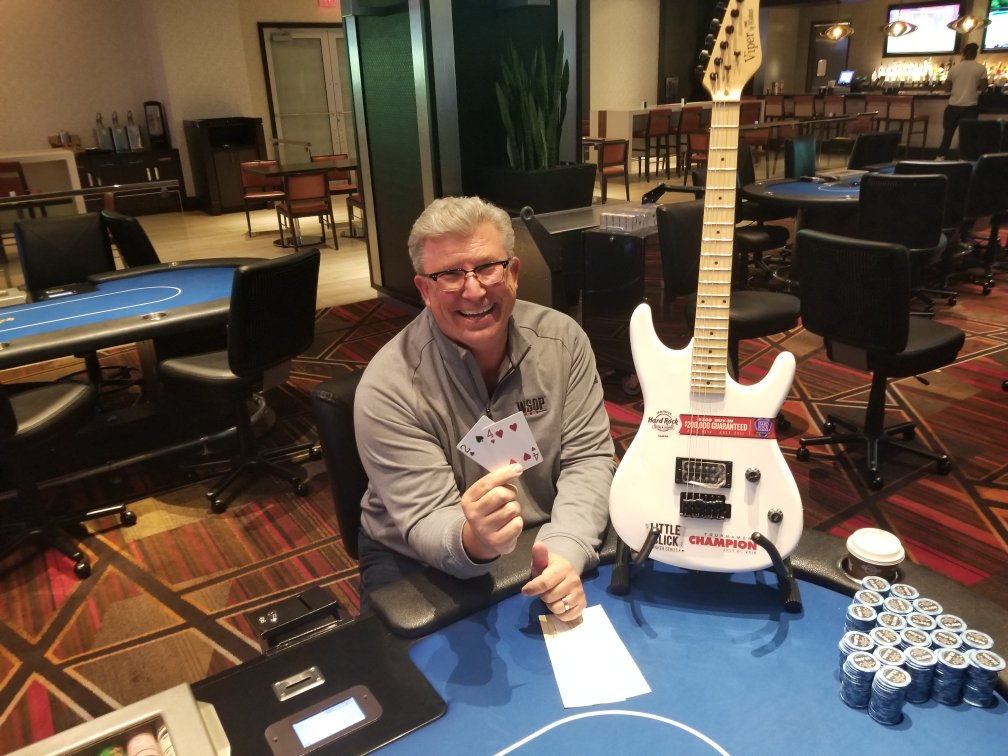 SHRTPoker's tweet photo. ICYMI: Little Slick drew more than 2,100 entries generating a total prize pool worth better than $335,000. Natural payouts had the champion turning a $200 investment into $55,542.
In the end, Glyn Griffis won $34,789 in a four-way chop.
Full results: https://t.co/lyWP9hUwc3 https://t.co/kOC3IPdJkD
