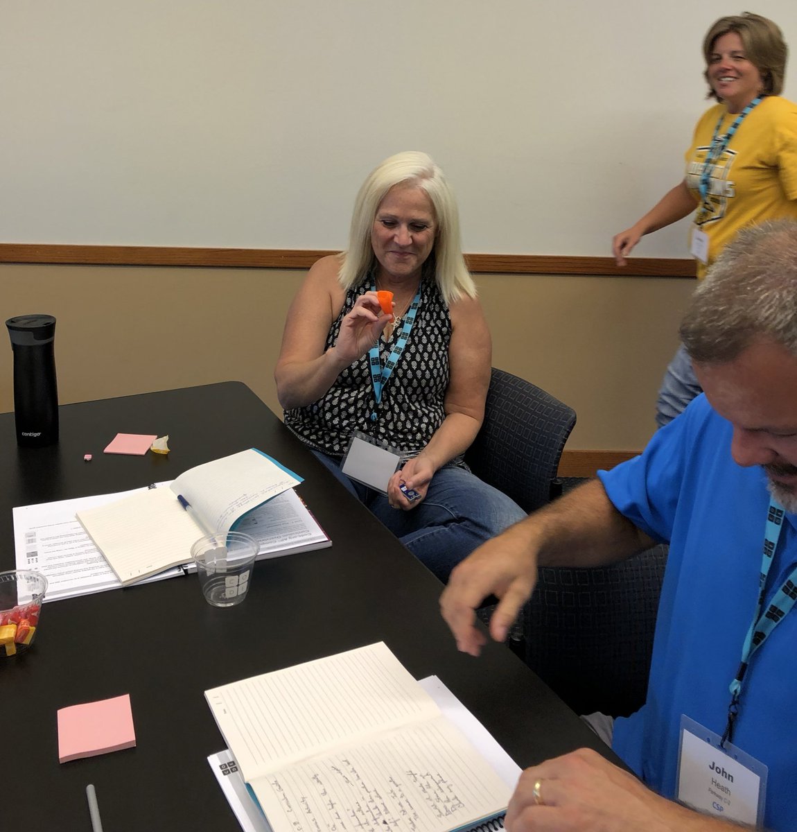 GmathMomma's tweet image. Excited to have CS educators on campus for a week of @codeorg CS Discoveries and CS Principles training! @TeachCode @wustlisp #codeMOre