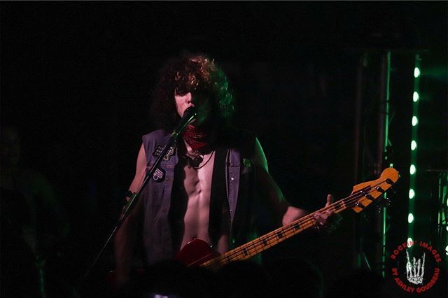 RockinImages's tweet photo. @therealbobaflex at @rockfestwi had a killer crowed and they’re always so much fun to watch! @skrymmy_bobaflex #bobaflex #rockfest2019 #rockfestwi #2019 #concertphotography #rockinimagesbyashley https://t.co/KAyV1FMaTp https://t.co/XbYeKorPFz