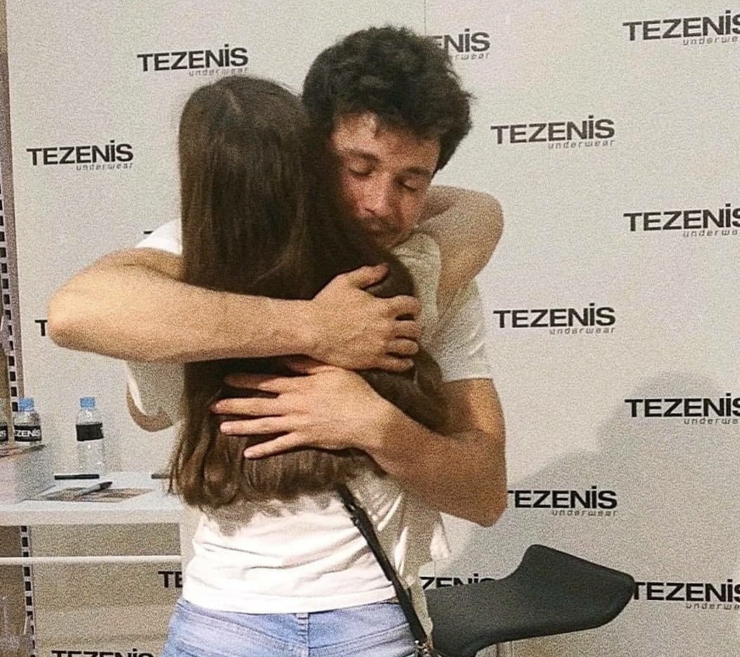 laraballestero's tweet photo. Si le quiero más exploto❤️#Mikisignifica demasiado https://t.co/d4uD1i0KEg