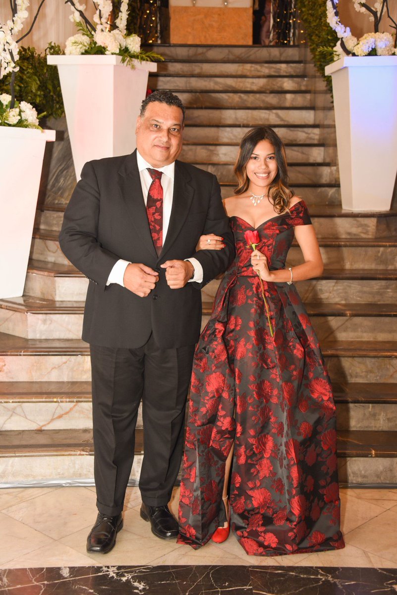 CromosHn's tweet photo. 🎓Senior Prom England School 2019🎉
Entra a nuestra página web para ver más➡ https://t.co/XmV8ZZ8wYc https://t.co/w123HoMJce