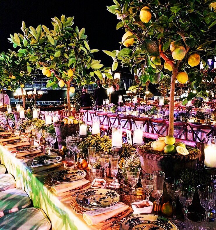 CeliaEventos's tweet image. 🍋Inspiración🍋 

📸 @tuscanyflowers 

#decoracion #eventos #weddingdecoracion #wedding #weddingplanner #bodas #deco #nochesdeverano