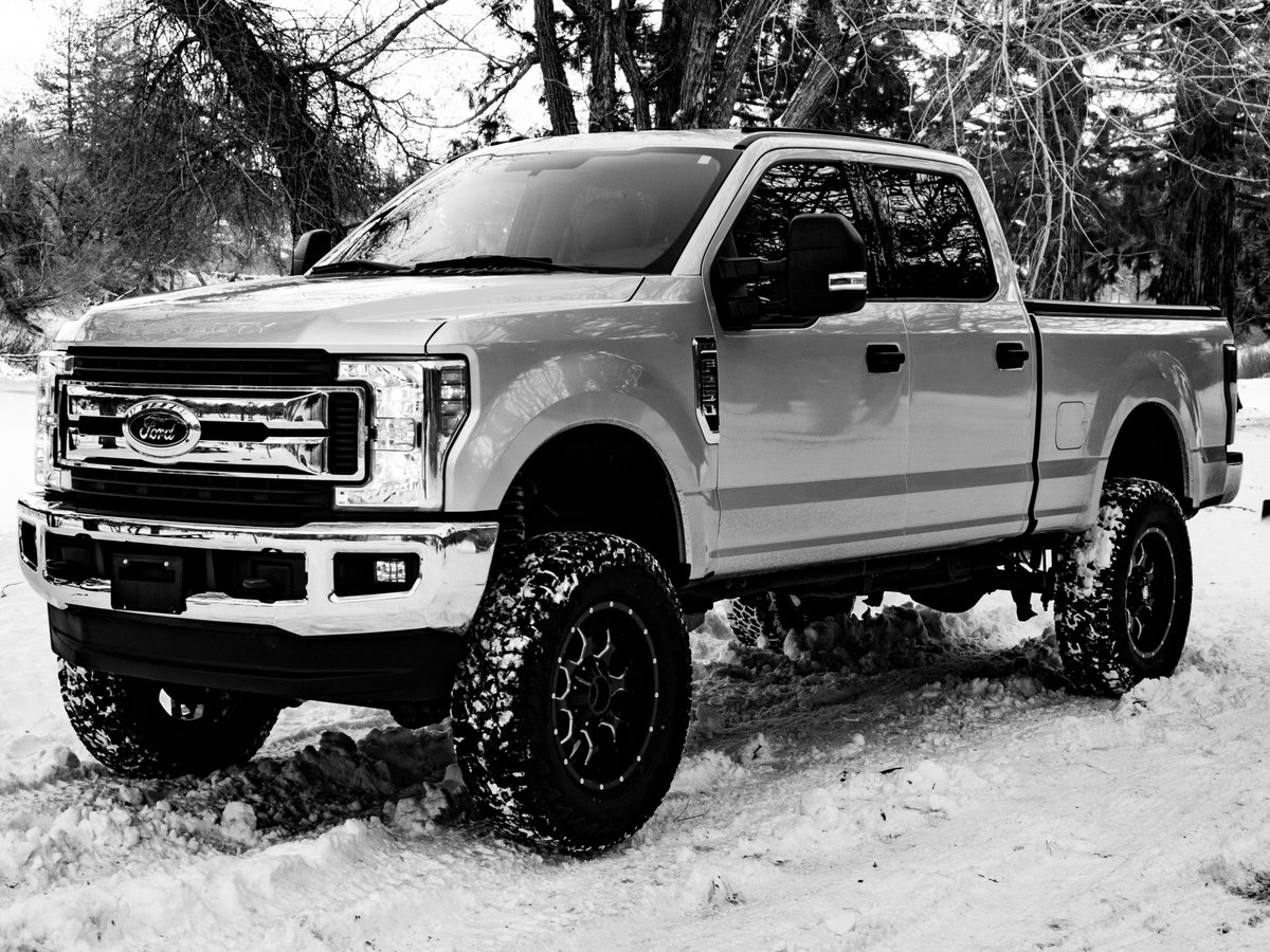 MaxTrac's tweet image. Miss the winter already #F250 #Ford #Truck #liftedtrucks