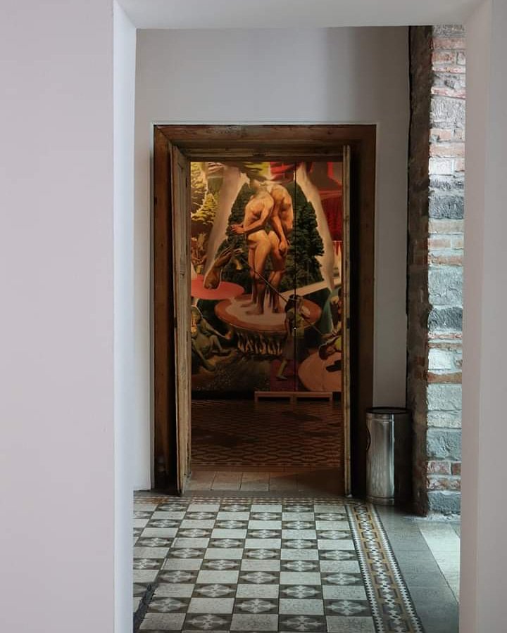 elmuitec's tweet photo. La primera parte de la exposición de #LaCompañía habla sobre la relación de la obra de Daniel Lezama con la fabrica de papel de San Rafael, la cual llegó a ser una de las papeleras más importantes de latinoamérica @TECcampusPUE
#NuevoMuseoTec #TecDeMonterrey
#EAAD #EAAD_SUR https://t.co/RpUAvR9Fkm
