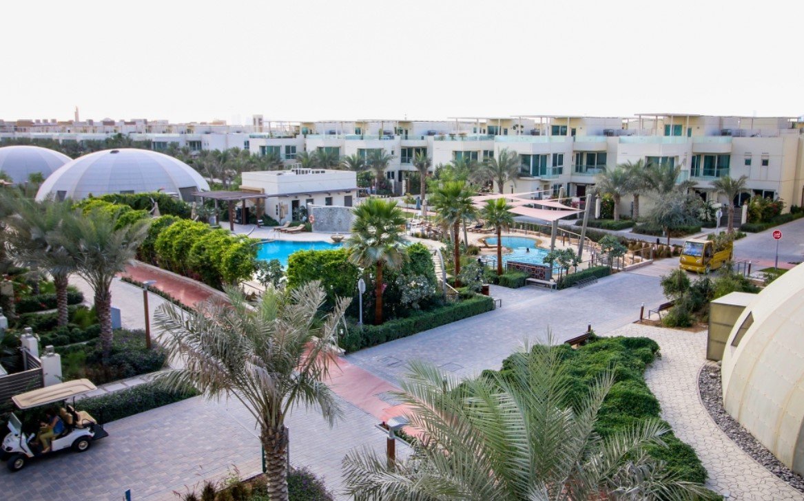 📣"Si queremos viajar al futuro, no necesitamos ninguna máquina del tiempo. Solo necesitamos ir a [...] Sustainable city, la primera ciudad que funciona al 100 % con energía solar"📣

No os perdáis la nueva entrada en nuestro blog BPP Investment
👇👇
bppinvestment.com/2019/07/22/sus…