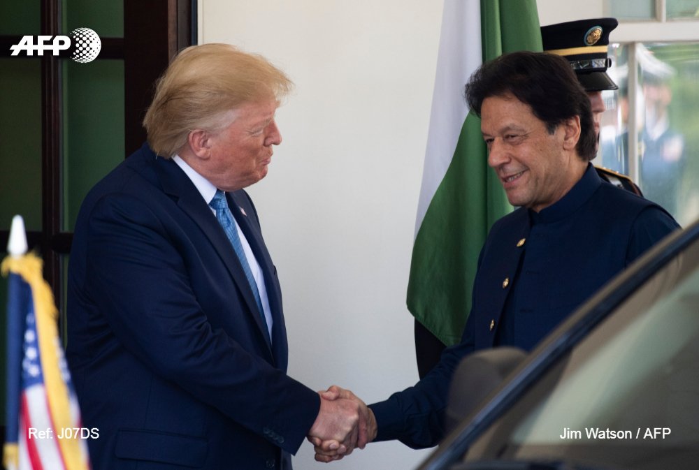 AFP's tweet photo. #BREAKING President Trump offers to mediate Kashmir dispute between India and Pakistan https://t.co/uStNTEFoqW