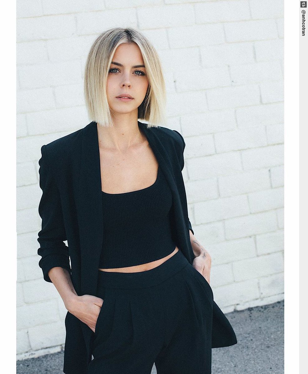 betrendsetters's tweet photo. soft.BLUNT 📷: Muse: Color: Cut/Style: #softundercut #nyc #bob #hair #hairstyle #haircut https://t.co/FOvagXJLBT