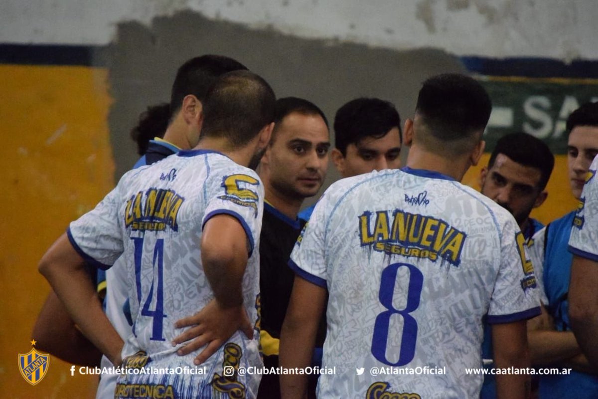 atlantaoficial's tweet photo. #DeportesAtlanta
Resultados del #FutsalMasculino de #Atlanta, que visitó a #DonBosco durante el fin de semana:
1ra. 4 a 3 ganó
3ra. 2 a 1 perdió
4ta. 2 a 0 perdió
5ta. 3 a 5 ganó
6ta. 1 a 2 ganó
7ma. y 8va. suspendidos por humedad en el campo de juego.
#ParteDeAtlanta 💙💛💙💛 https://t.co/z1VzPr4LL5