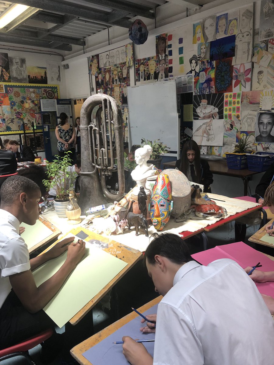 markhallart's tweet photo. Enrichment Day introducing My Y9’s to Still Life project for Sept. Such a busy day off 5mins sketches, drawing without looking at the paper and keeping your eye only on the objects and drawing using one continuous line without taking pencil off the paper! Fab day! https://t.co/EC5xZJlnLX