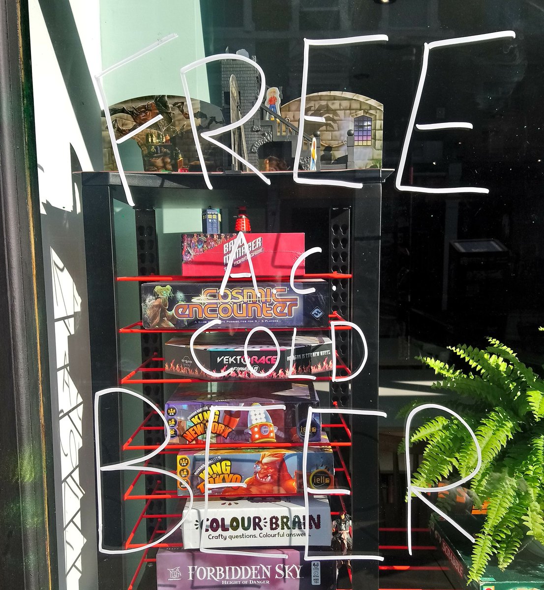 Ready for the heatwave 🤓
Remember to drink water!