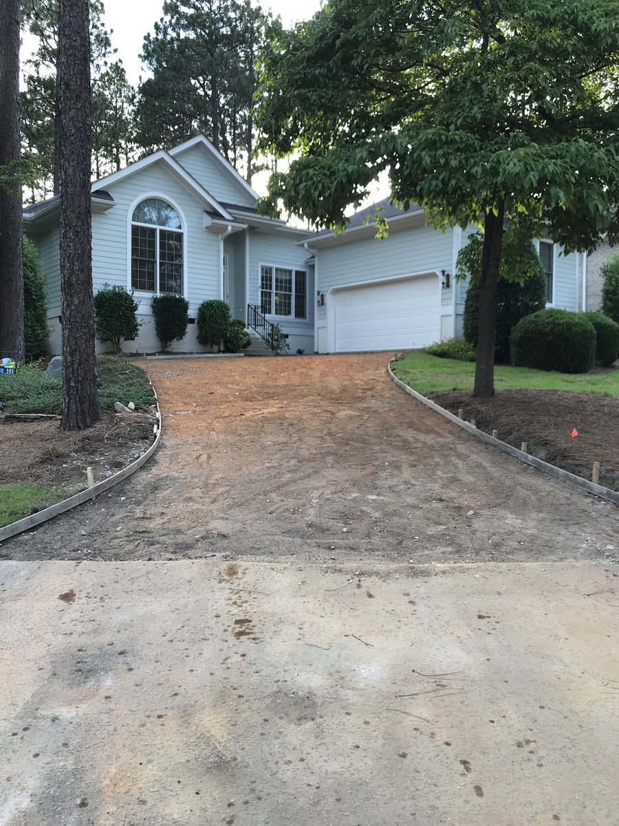 MastersPropInc's tweet image. Out with the old and in with the new! Give us a call today to replace your driveway and instantly enhance the curb appeal of your home! #MastersQuality
