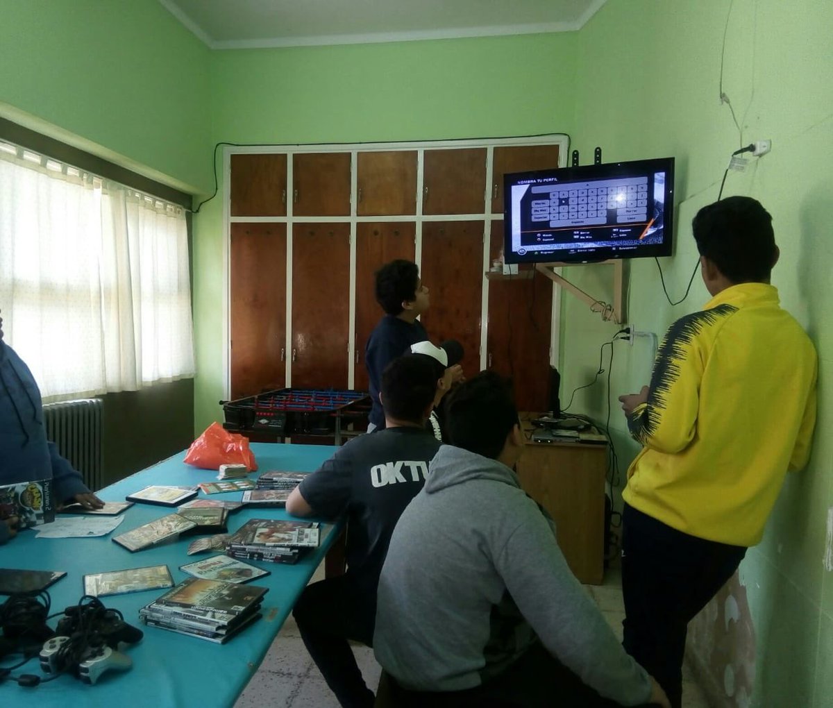 urquia_ale's tweet photo. La Play que donó el Profesor Maccio, está en el Hogar Juvenil de APAND. #Ludoteca @EMDERMGP #APAND Gracias Andres! https://t.co/Rf89flC4HG