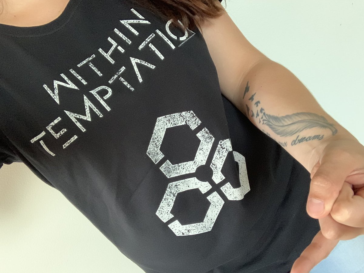 AngelsOfWt's tweet photo. Whoop whoop! Mailwoman brought this today, cool, huh? Mr. Yoda agrees ๐น๐ค๐ผ @WTofficial #raiseyourbanner #yodarocks #withintemptation https://t.co/OZuPmzmt5S