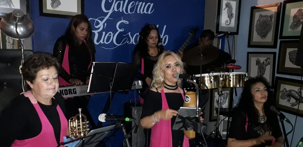 Color del Son en la Galería Río Escondido