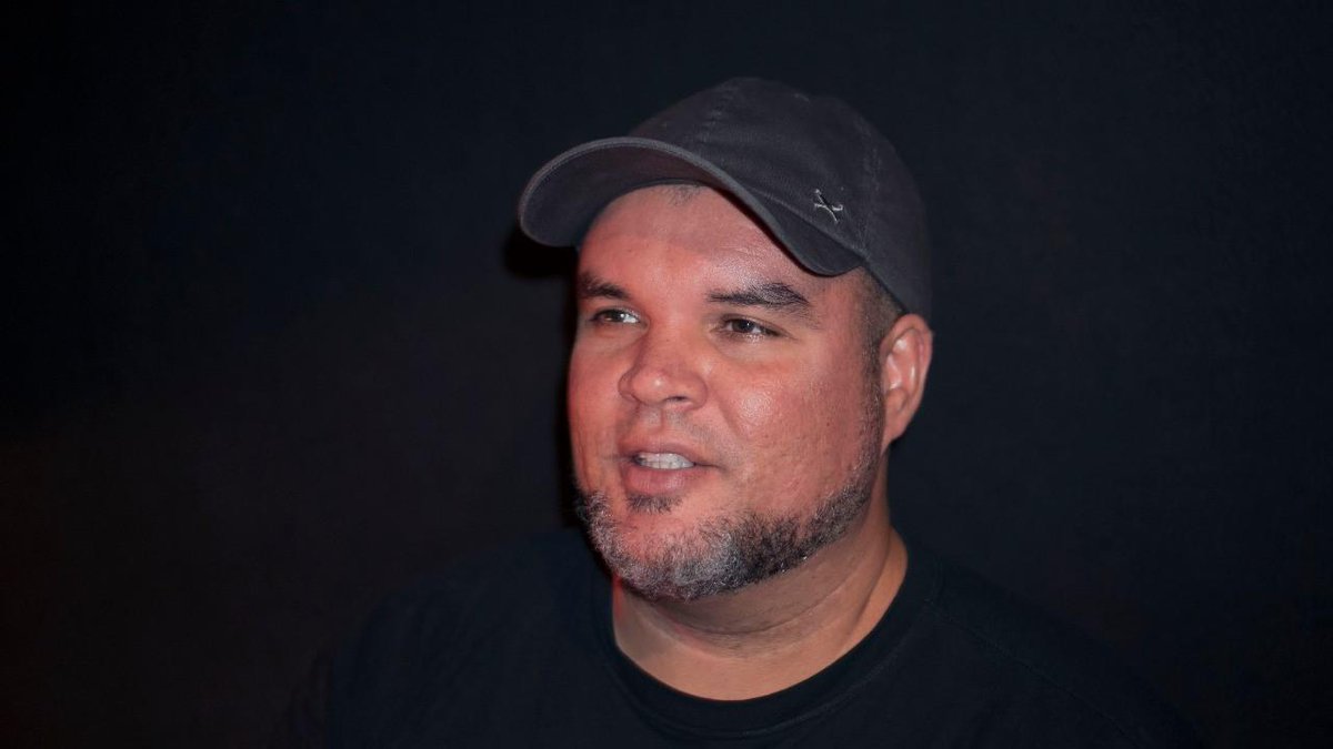 sobreotatame's tweet image. #Lançamento | No próximo dia 26/7, às 21h, o compositor e cantor de rock alternativo Djalma Lúcio Ayres sobe ao palco do Talkin’ Blues para lançar seu novo single, #ProperTime;
 
música é uma das faixas de destaque do álbum #ElegantGhosts, previsto p/ setembro;

Via @DLucio_ayres