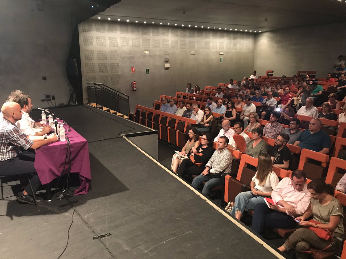 Ponemos nuestro empeño en mejorar los servicios públicos. Hemos pedido a colectivos vecinales, culturales y deportivos que nos cuenten sus propuestas para la 🧹💦, los 🌳🌷, los 🐕💩 o la💡y🚦. Queremos que #Jaén sea esa ciudad ideal para vivir. Hay mucho x hacer y #EsCosaDeTodos