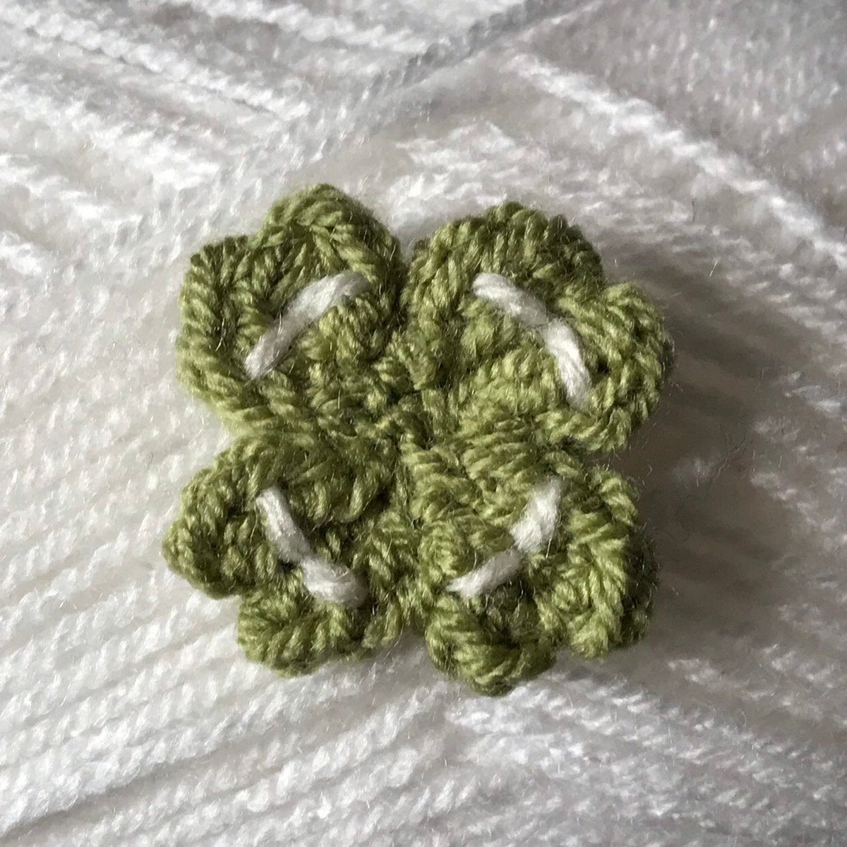 SpoolRebel's tweet photo. Excited to share this item from my #etsy shop: Handmade Spoolknit Four Leaf Clover Brooch ~ Good Luck Brooch ~ https://t.co/ZVNwyZBxAx

#handmade #spoolknit #spoolknitting #brooch #fourleafclover #goodluck #luck #lucky #examresults #knit #knitting #yarn https://t.co/Se1KkQuA9u