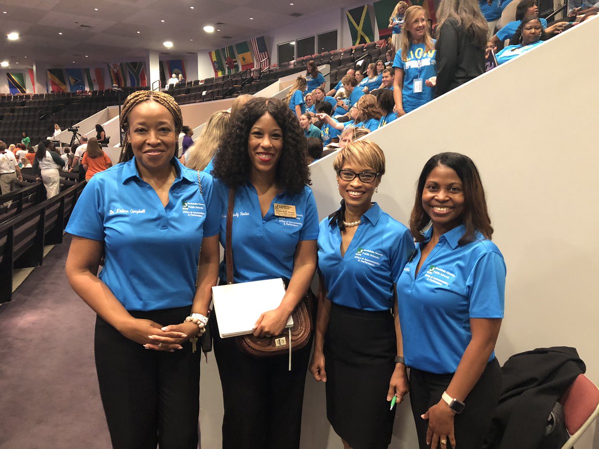 RCPS_SUPT's tweet image. @RockdaleSchools central office departments joined in on today’s spiritwear fun! ❤️ the team spirit, @RCPS_ElemED,  @LaSharonM, @RCPS_CI, and @RaaRcps !