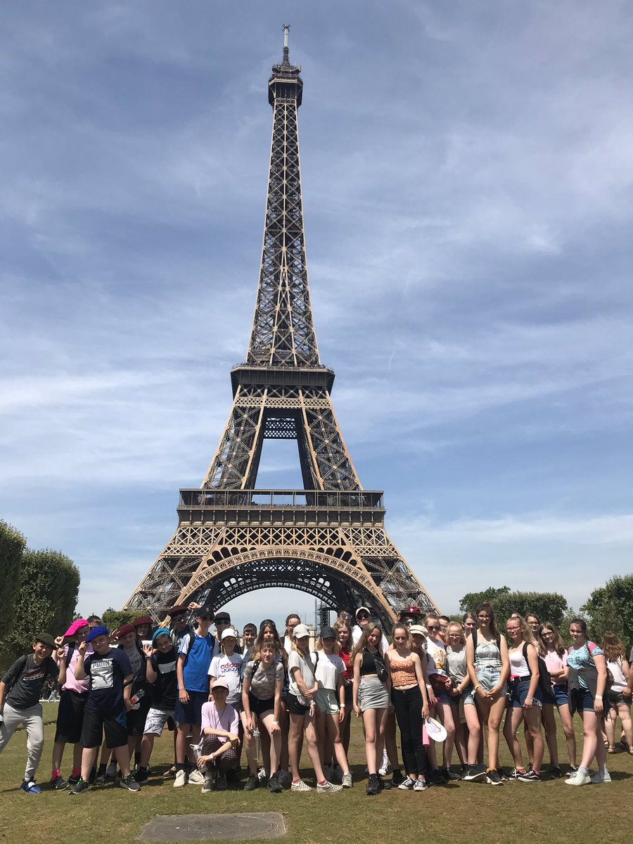 MFLWCSA1's tweet photo. Great day in Paris then back to centre for a swim! https://t.co/zaByz91Aiy