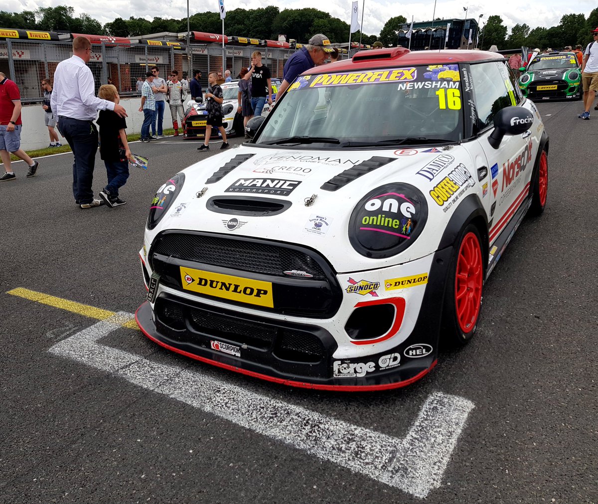 Another pic of <a href="/callum_newsham/">callum newsham</a>'s car on the grid this time <a href="/MINIChallengeUK/">The MINI CHALLENGE UK</a> <a href="/newshamracing/">Dave Newsham</a> #BrandsHatch #minifestival #mini #racing