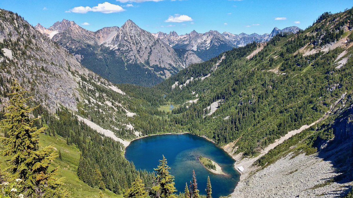 TKoutside's tweet photo. #MaplePass #NorthCascadesNationalPark https://t.co/PahaU9v4yr
