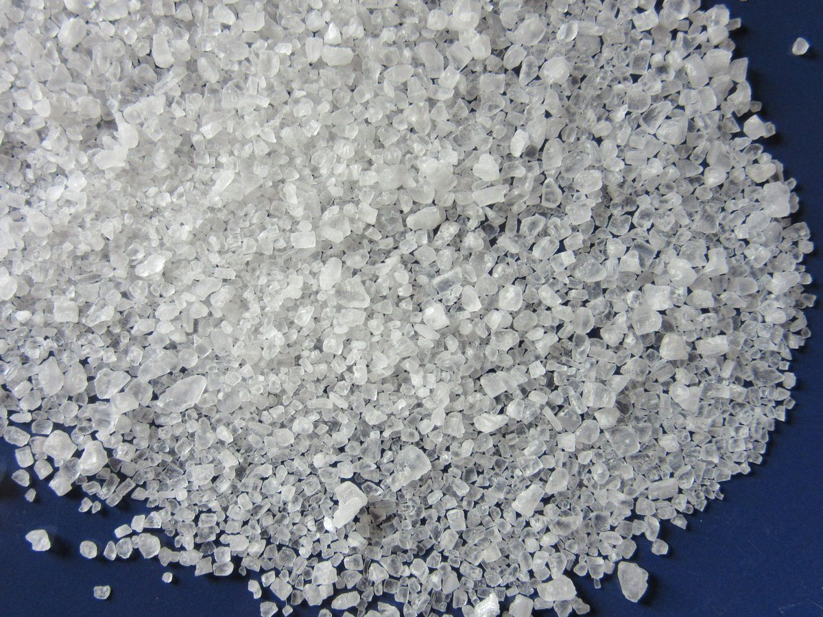 HHealingNews's tweet photo. Feeling dehydrated this summer? Adding in a sprinkle of Celtic Sea Salt into your daily glass of water may do the trick. Head to our Facebook to read more! https://t.co/41qmkdgfeO