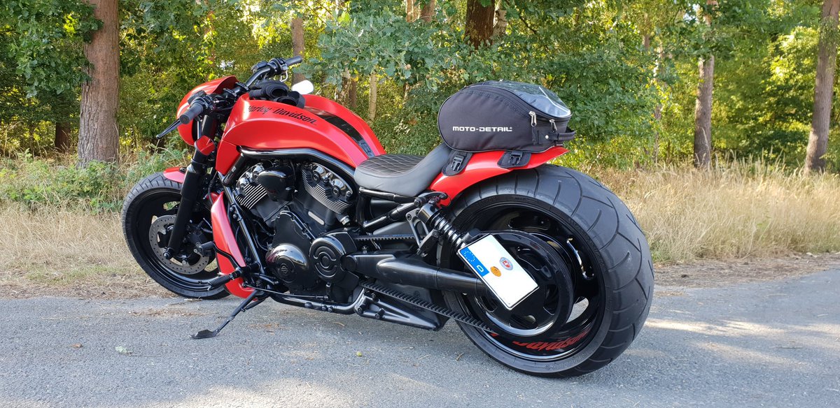 RonDerGraf1's tweet photo. @farbenfuchs 2011 HD V-Rod Spezial - vor einem Jahr von einer ZX6R 1999 auf diese Digge gewechselt 😊 https://t.co/t2bYGREjK8