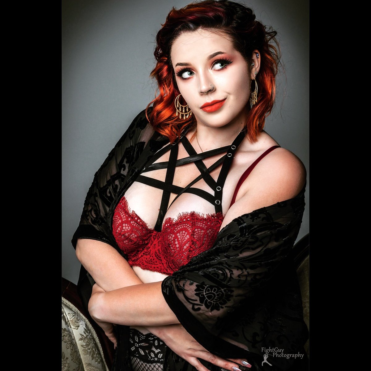 fightguyphoto's tweet photo. #ModelMonday featuring the beautiful Lexy. We love working with this #gorgeous, #fearless model.
-----------------------------
#studiophotography #fightguyphotography #union206 #beautifulpeople #redhead #lingerie #boudoirphotography #sexy #glamourmodel #vaphotographer https://t.co/zGwvYdf5Gk