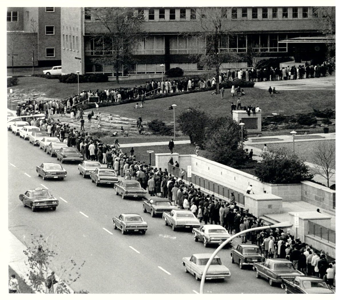 NRCan's tweet photo. Ever heard of tranquillityite? It’s a moon 🌙 rock discovered during the #Apollo11 lunar mission 🚀👨🚀. Thousands lined up to see samples in Ottawa in 1969. Find out why #MoonRocks are cool!
https://t.co/HbeEveG2zZ
#MoonMonth
#Apollo50 https://t.co/BWPs0tjaDK