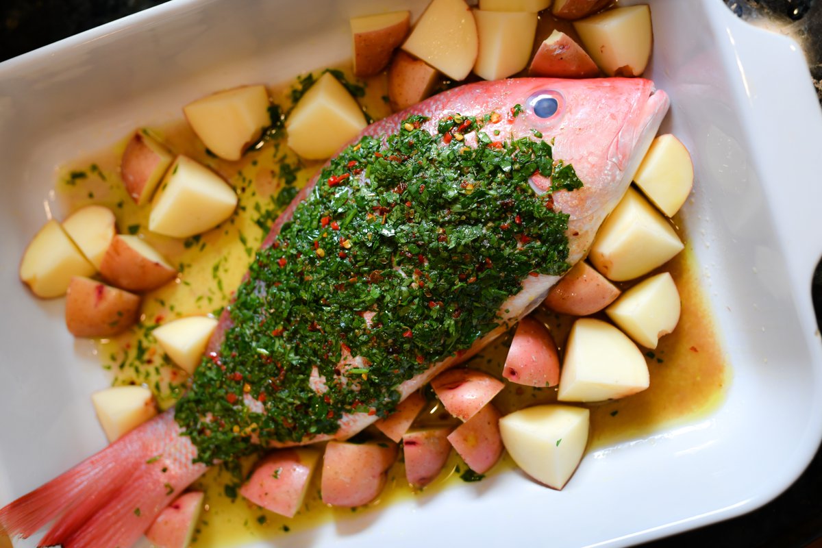 SeilerSkin's tweet image. Dr. Seiler and Jill are donning their chef hats in our latest blog post. 👨‍🍳 👩‍🍳 Check out their #recipe for snapper with chimichurri and learn how certain ingredients can give your #skinhealth the boost it needs! bddy.me/2Y8HM1w