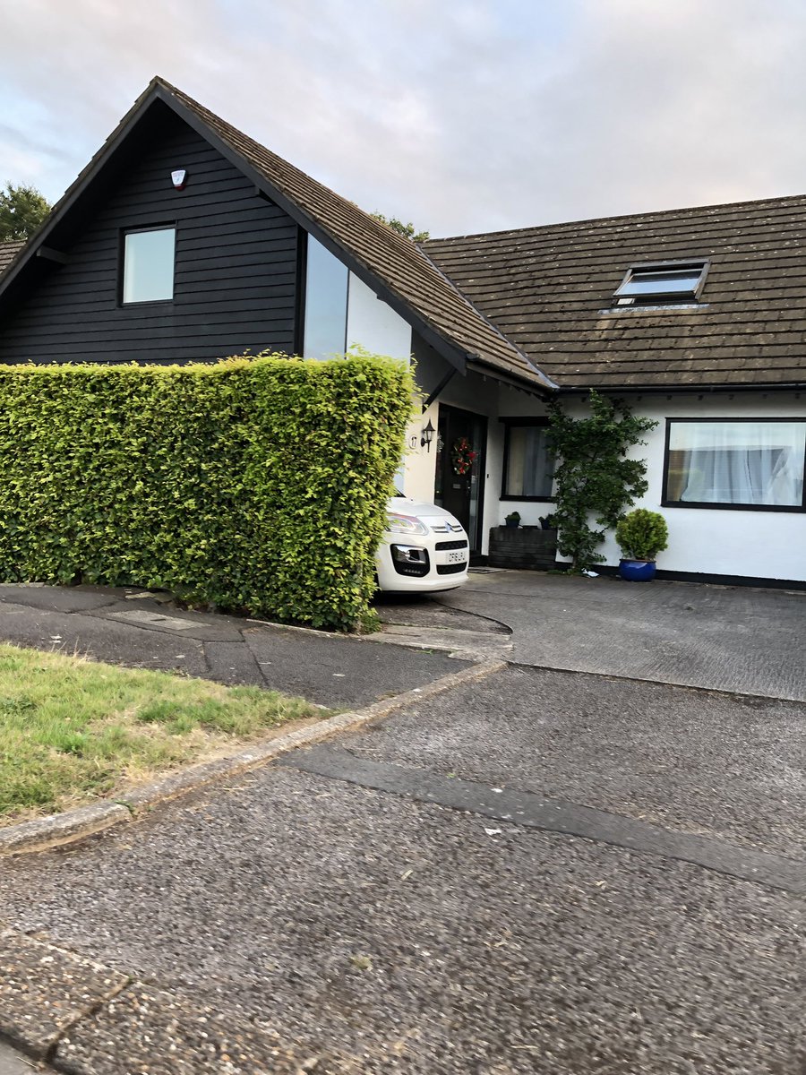 JoshAndrews1's tweet image. Just drove past Pam &amp;amp; Mick’s House in our village and what do I see!? 
OH MY CHRIST. 
Christmas has come early! 
#GavinAndStacey