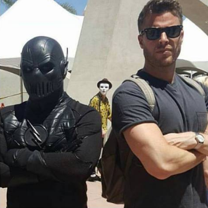 bechillcomedian's tweet photo. 3 years since @rickedwards1 and I went to #SDCC for #DCFancast and had this lovely photo taken with Zoom from The Flash. https://t.co/tVqAx3XS51