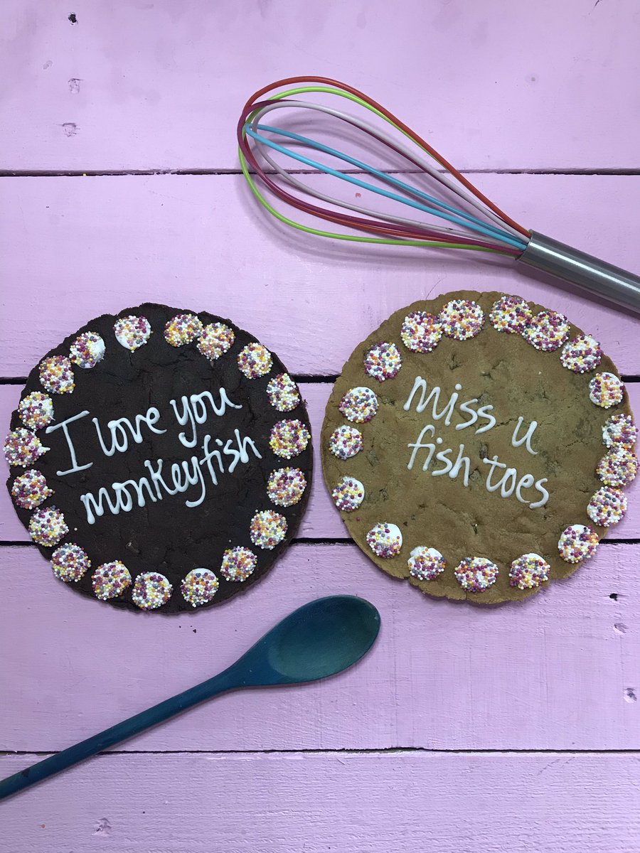 What’s your nickname? Put it on a cookie! #cookiecard #nickname #petname #monkeyfish #fishtoes #wepipewhatyoutype