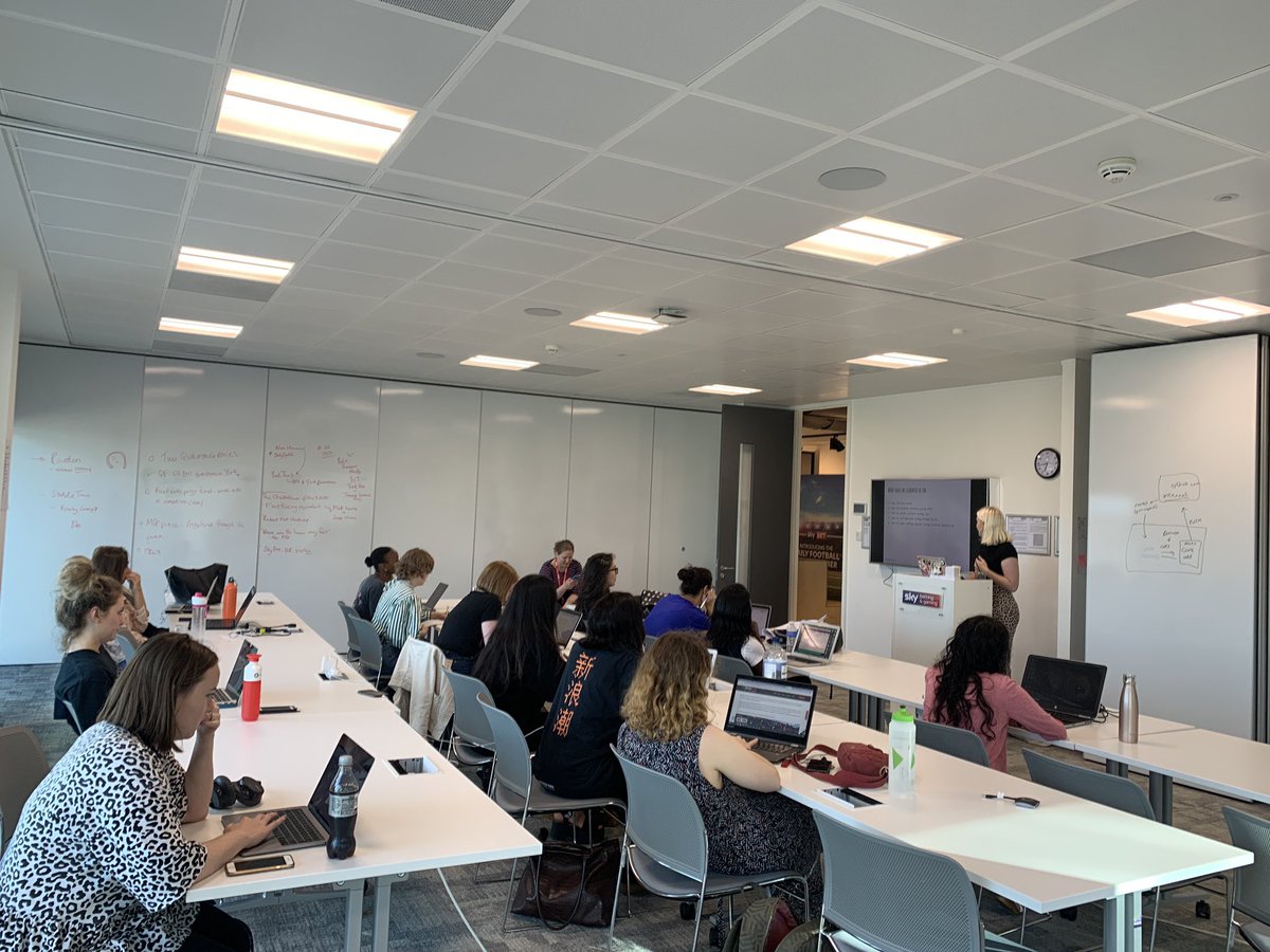 paw_lean's tweet photo. Monday evenings means another @CodeFirstGirls summer intensive class! Today @PenelopeHindle taught the group Javascript and jQuery. π©π»βπ» β¨
Let's see these websites come to life! @itsjaderyan @ArianneDonoghue @Techyrey @NaomiSharif94
#LeedsCFG #womenintech https://t.co/1wucVQ1WBA