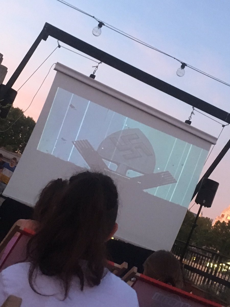 ThomasFinas's tweet image. Ca a changé @PanicCinema #PointEphemere #UneNuitEnEnfer