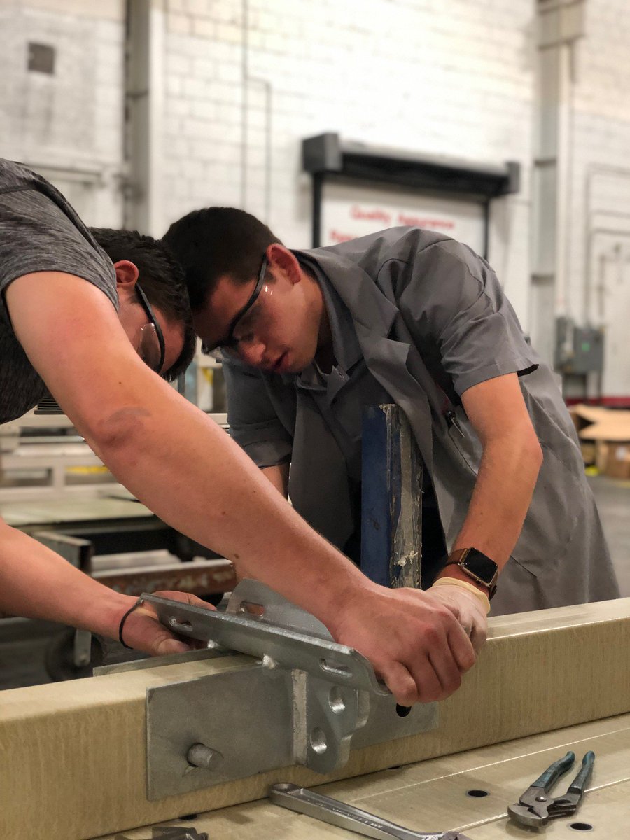 strongwellmc's tweet photo. Reece Emery is our Research and Development Intern and an #engineering student from @UTK_TCE . He manages, operates, and collects data using #differential scanning calorimetry or #dscmachine. He also engages in part testing #internships #manufacturing #Nationalinternday @wayup https://t.co/re94awN8qu