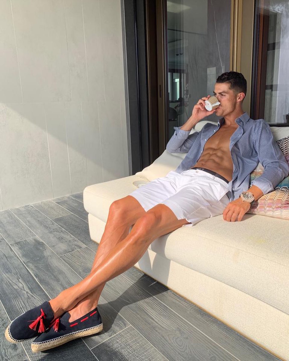 _BeFootball's tweet photo. OFFICIEL ! Cristiano Ronaldo ne sera pas poursuivi par la justice pour viol, accusation datant de 2009.  

Faute de preuve, le dossier est clos. https://t.co/I3HM6mdNR8