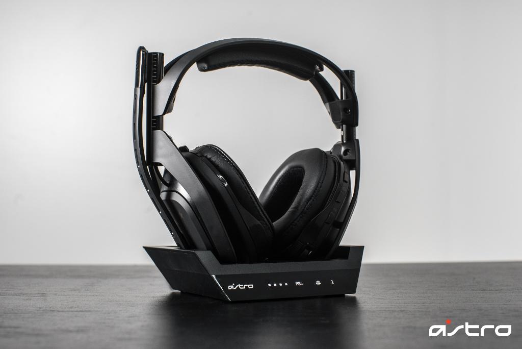 Astro A50 Wireless PS4 Gen Base Station Cuffie Gaming , 56% OFF